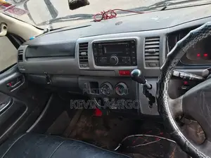 Toyota HiAce 2009 Silver