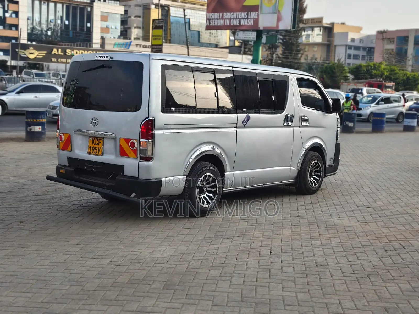Toyota HiAce 2009 Silver