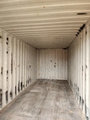 Pata Storage! 20-Foot Spacious Containers
