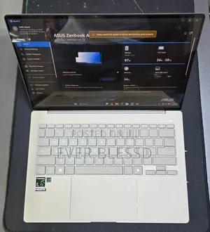 Laptop Asus Zenbook 14 OLED 16GB Qualcomm Snapdragon X Plus SSD 512GB