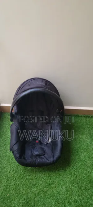 Black Carrycot