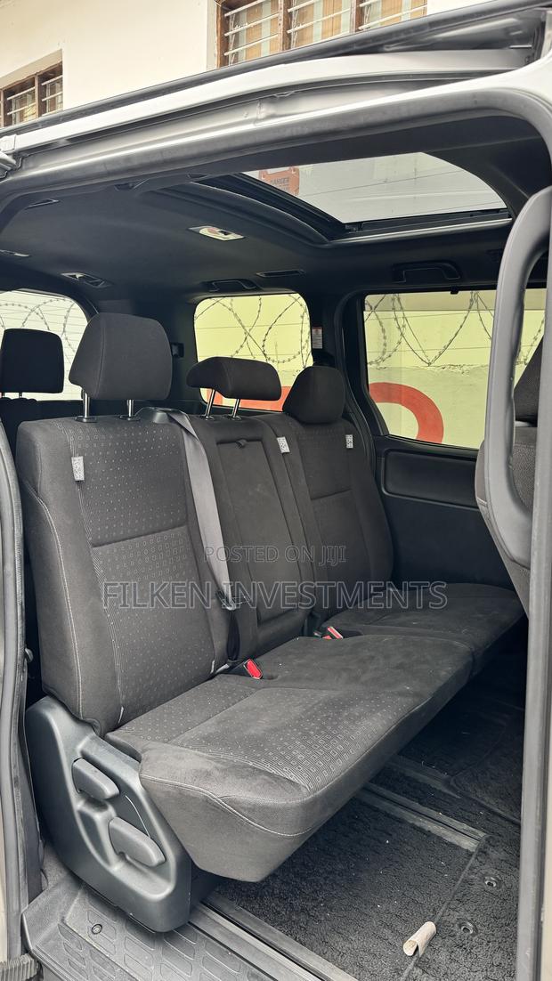 Toyota Voxy 2020 Silver - thumbnail 6