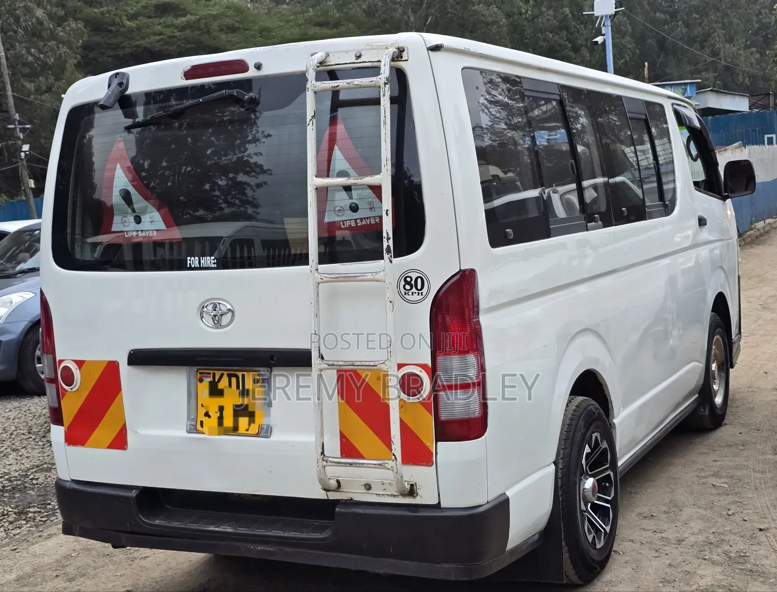 Toyota HiAce 2015 White