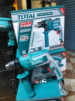 Total Drill 710 Watts 240 v 13 Mm Chunk Free Bits