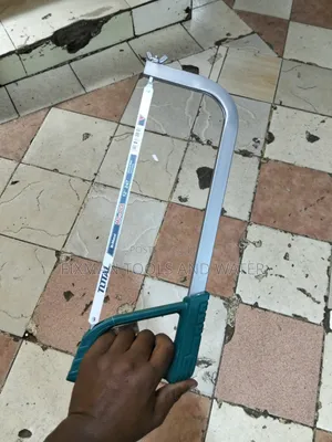 Total Hacksaw Flame With Blade
