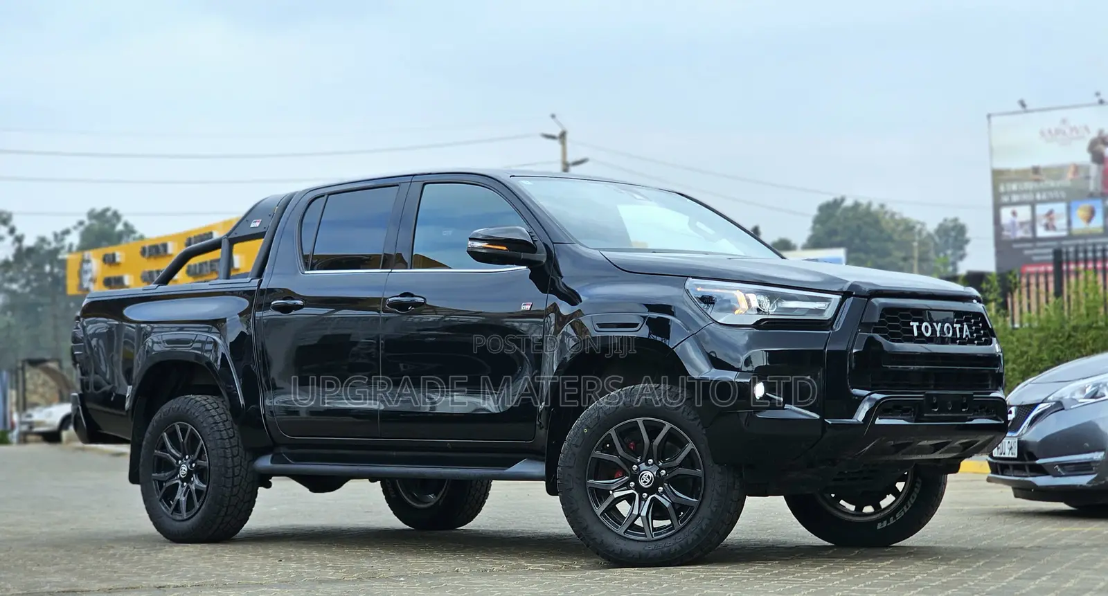 Toyota Hilux 2022 Black