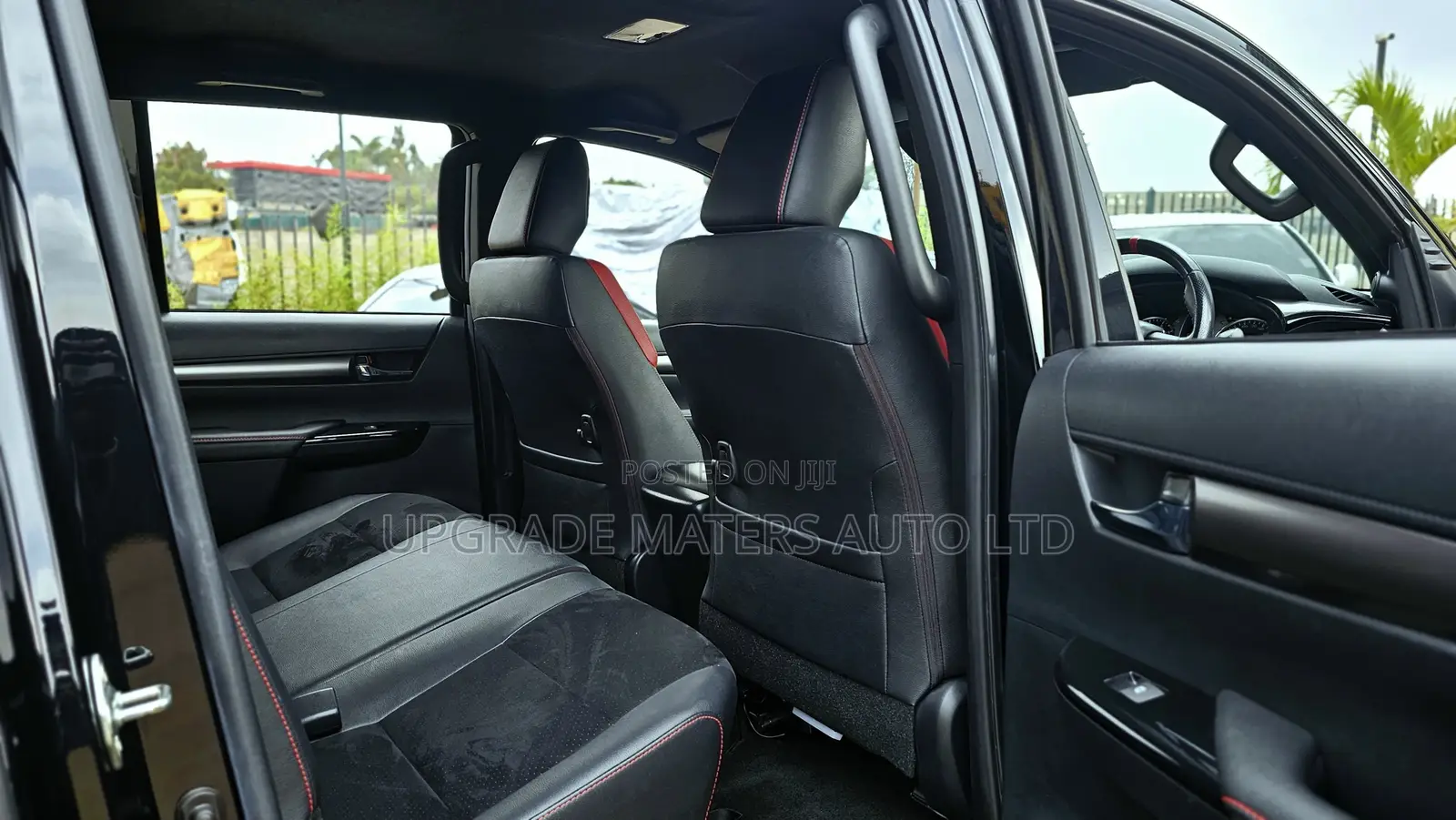 Toyota Hilux 2022 Black