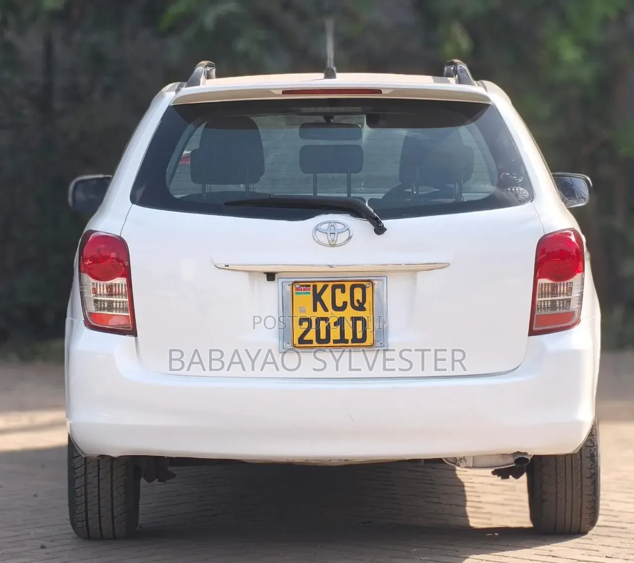Toyota Corolla Fielder 2011 White