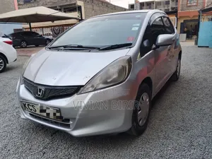 Honda Fit 2013 Silver
