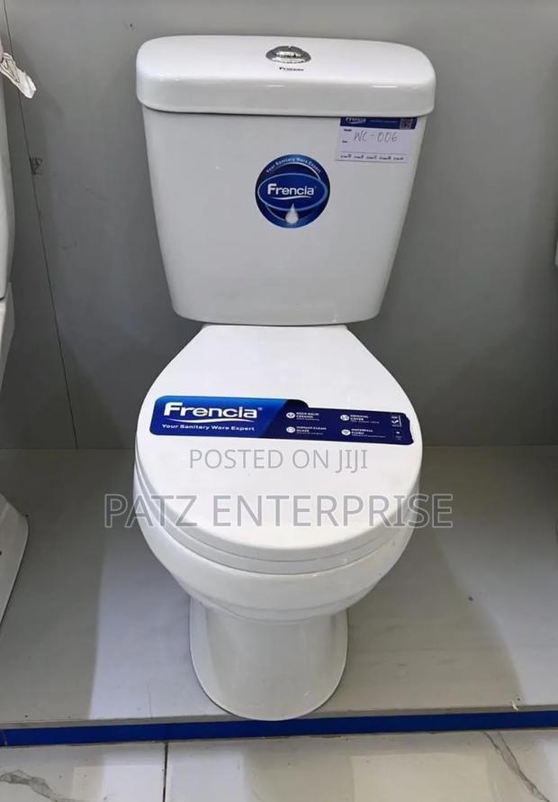 Close Couple Ceramic Toilet