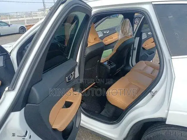 Volvo XC60 2020 White
