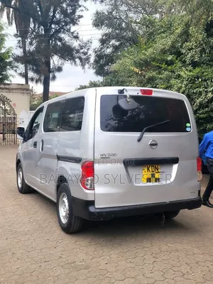 Nissan NV1500 2017 Silver