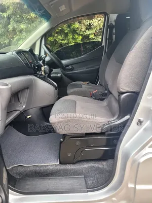 Nissan NV1500 2017 Silver