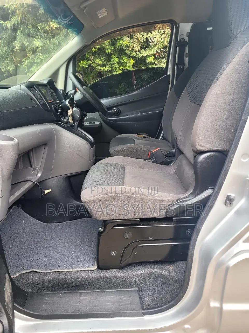 Nissan NV1500 2017 Silver