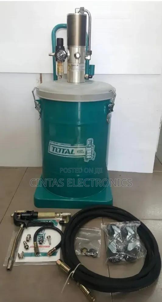 Total 30L Air Grease Lubricator