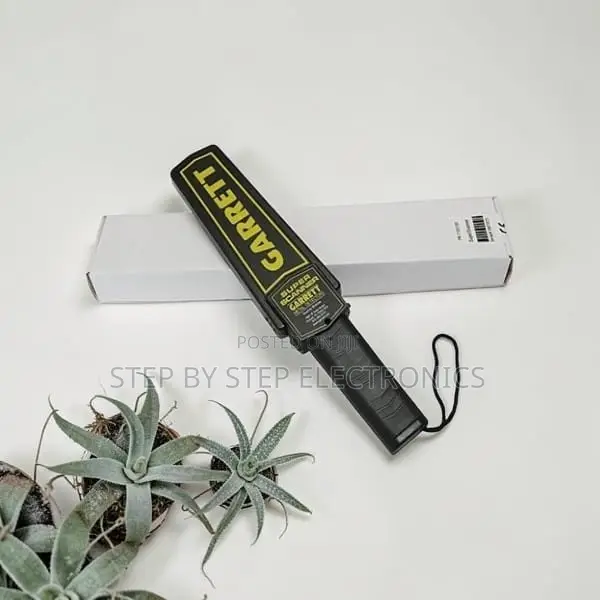 Durable Build Garret Super Scanner Hand-Held Metal Detector Scanner