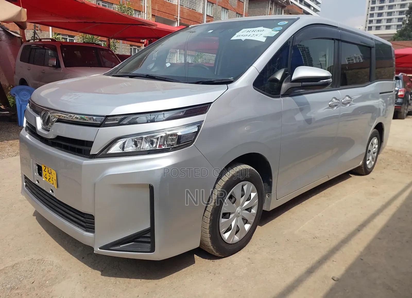 Toyota Voxy 2019 Silver