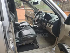 Mitsubishi L200 2013 Silver