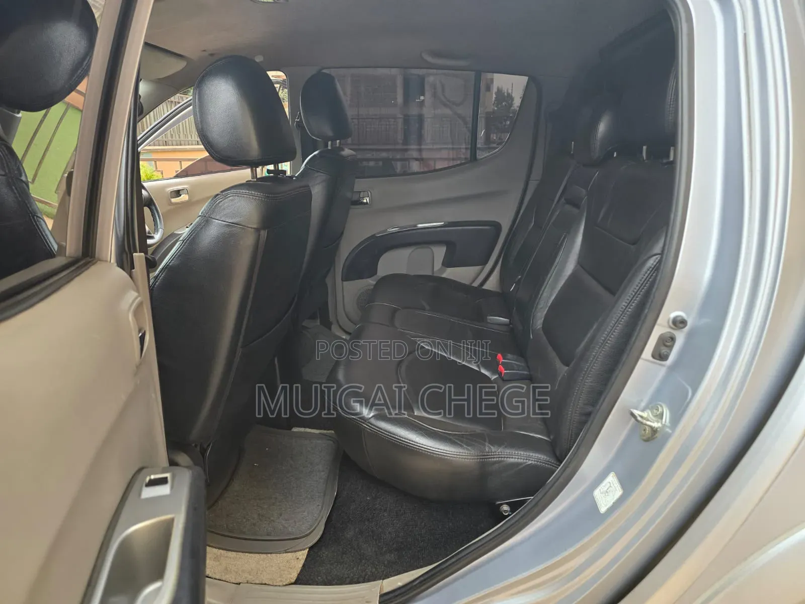 Mitsubishi L200 2013 Silver