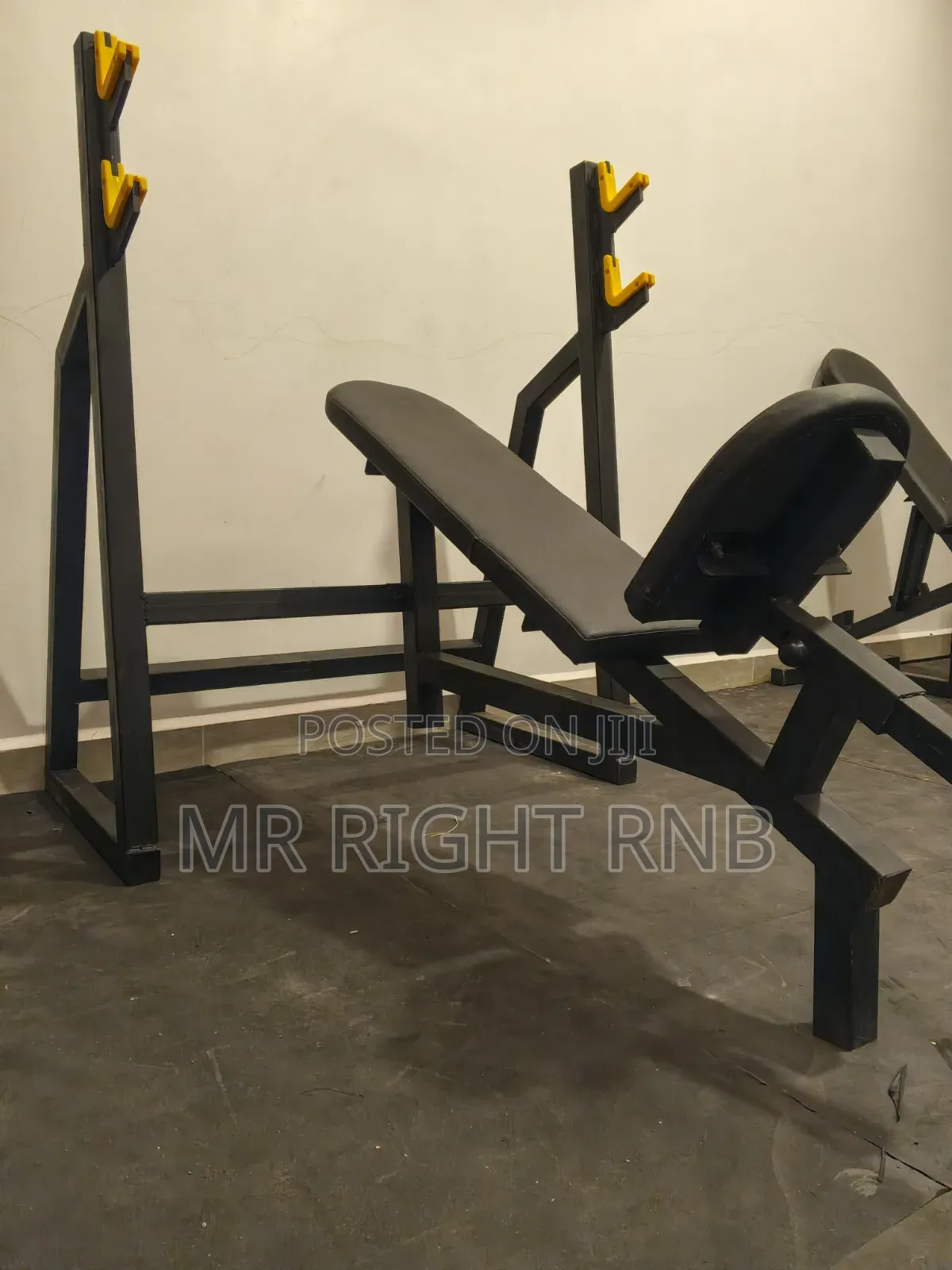 InclinE Bench + FREE WEIGHTS + FREE BARS