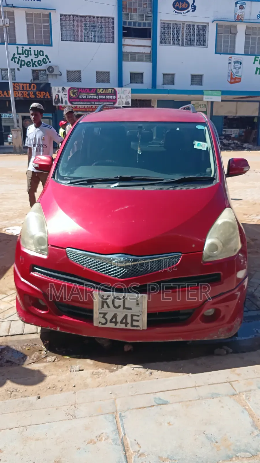 Toyota Ractis 2012 Red