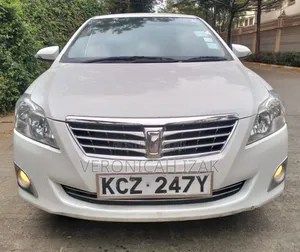 Toyota Premio 2013 White