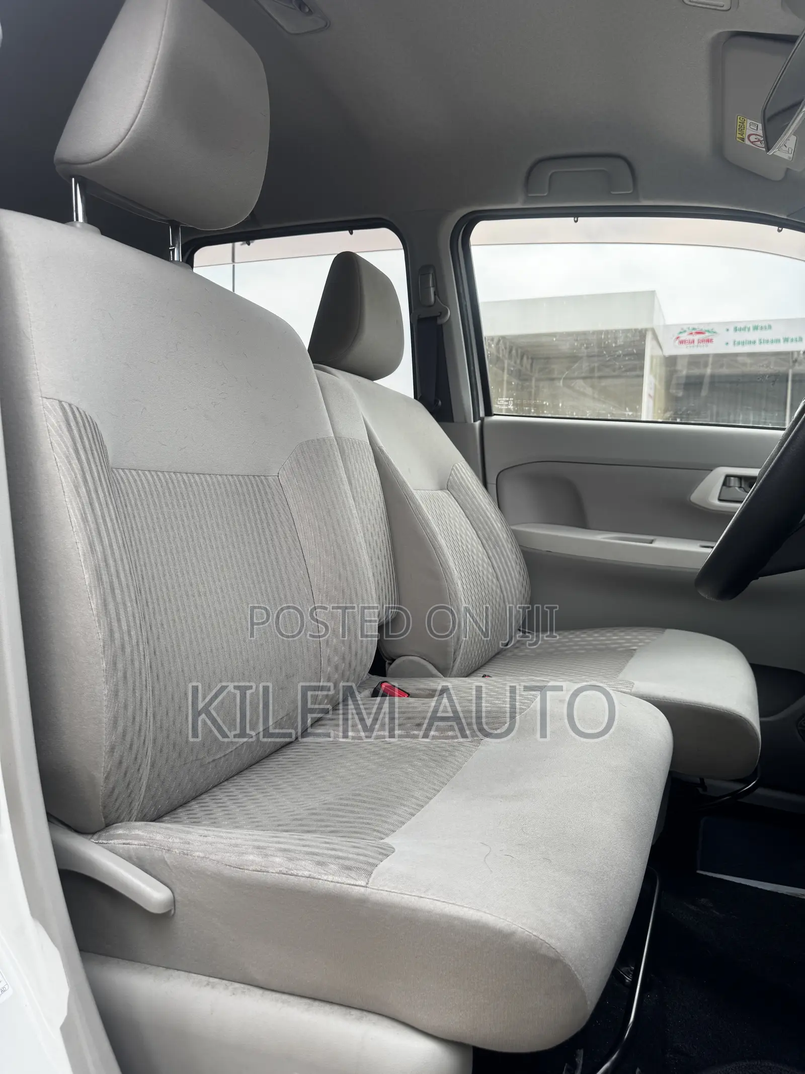 Daihatsu Move 2020 White