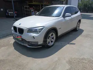 BMW X1 sDrive28i 4dr SUV (2.0L 4cyl Turbo 8A) 2015 White