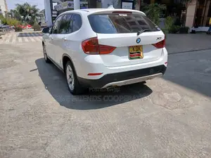 BMW X1 sDrive28i 4dr SUV (2.0L 4cyl Turbo 8A) 2015 White