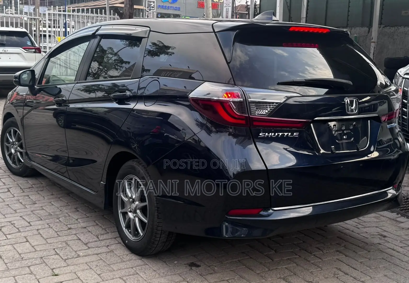 Honda Shuttle 1.5 Hybrid 2WD 2019 Black