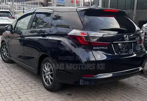 Honda Shuttle 1.5 Hybrid 2WD 2019 Black
