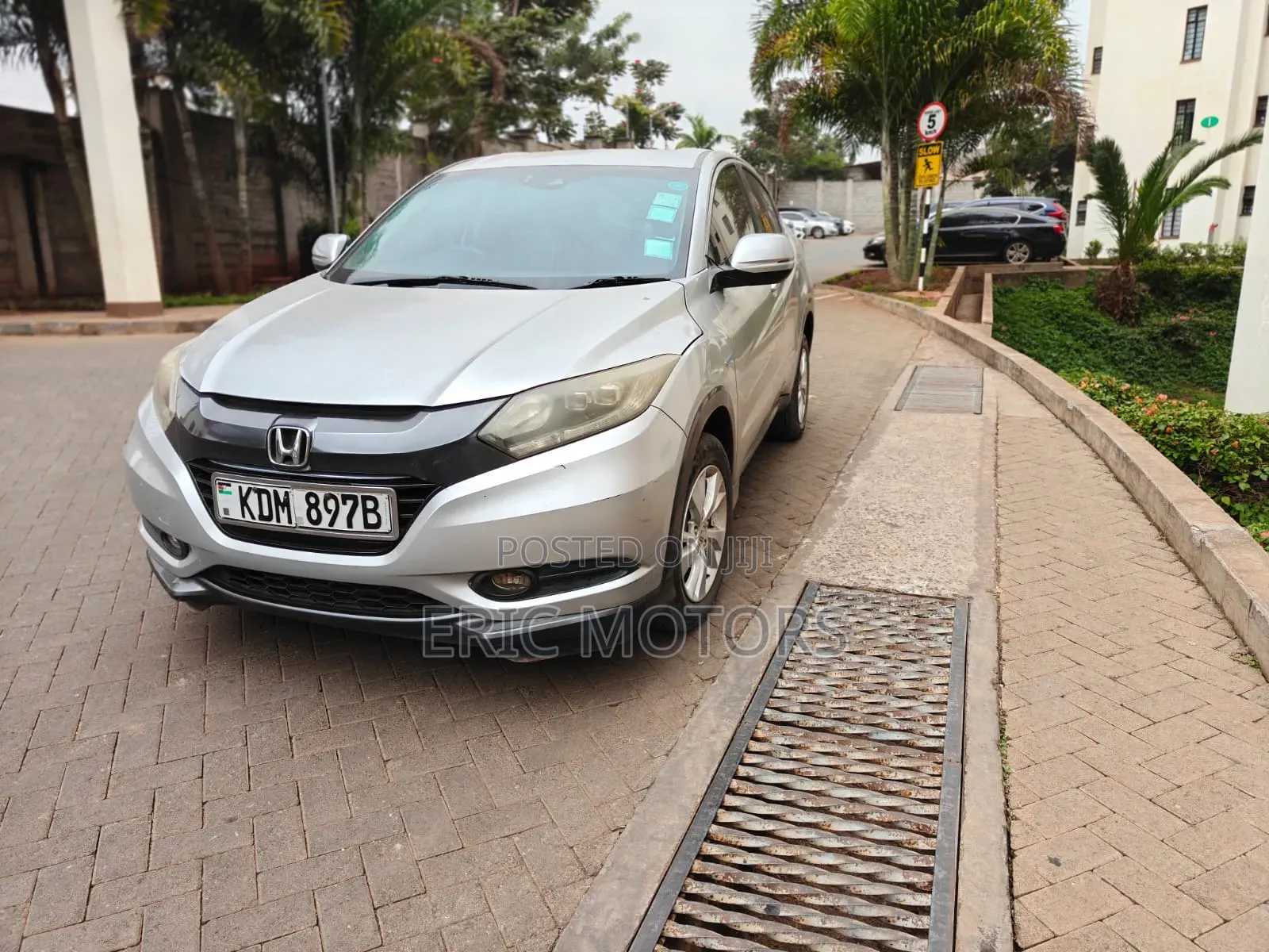 Honda Vezel 2015 Silver