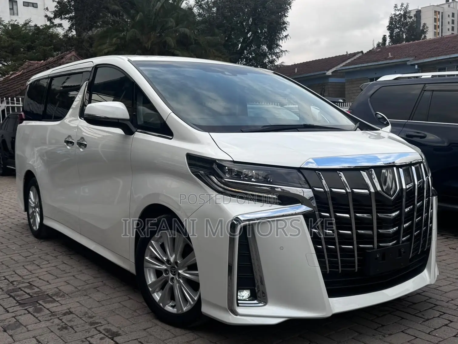 Toyota Alphard 2.5 Petrol FWD 2020 White