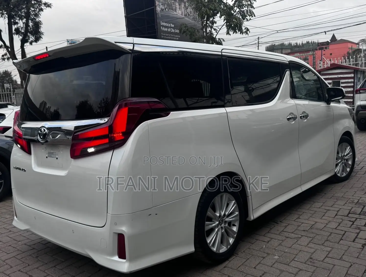 Toyota Alphard 2.5 Petrol FWD 2020 White