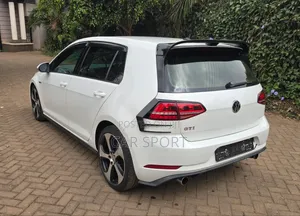 Volkswagen Golf 2015 White
