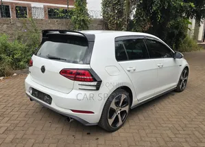 Volkswagen Golf 2015 White