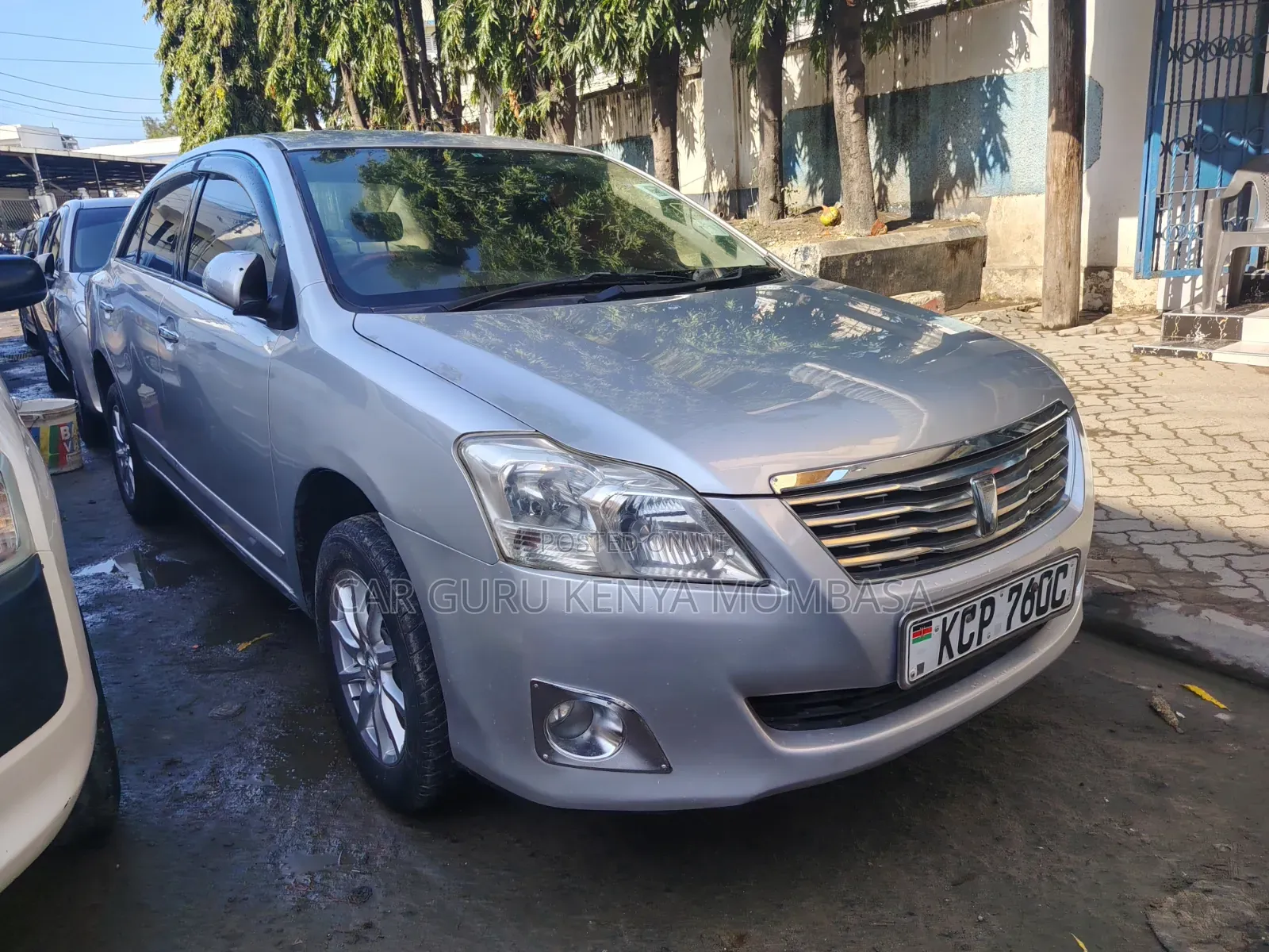 Toyota Premio 2011 Silver