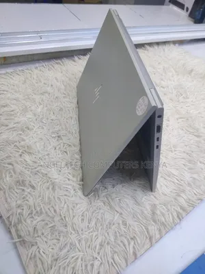 Laptop HP EliteBook 830 G8 16GB Intel Core i7 SSD 512GB