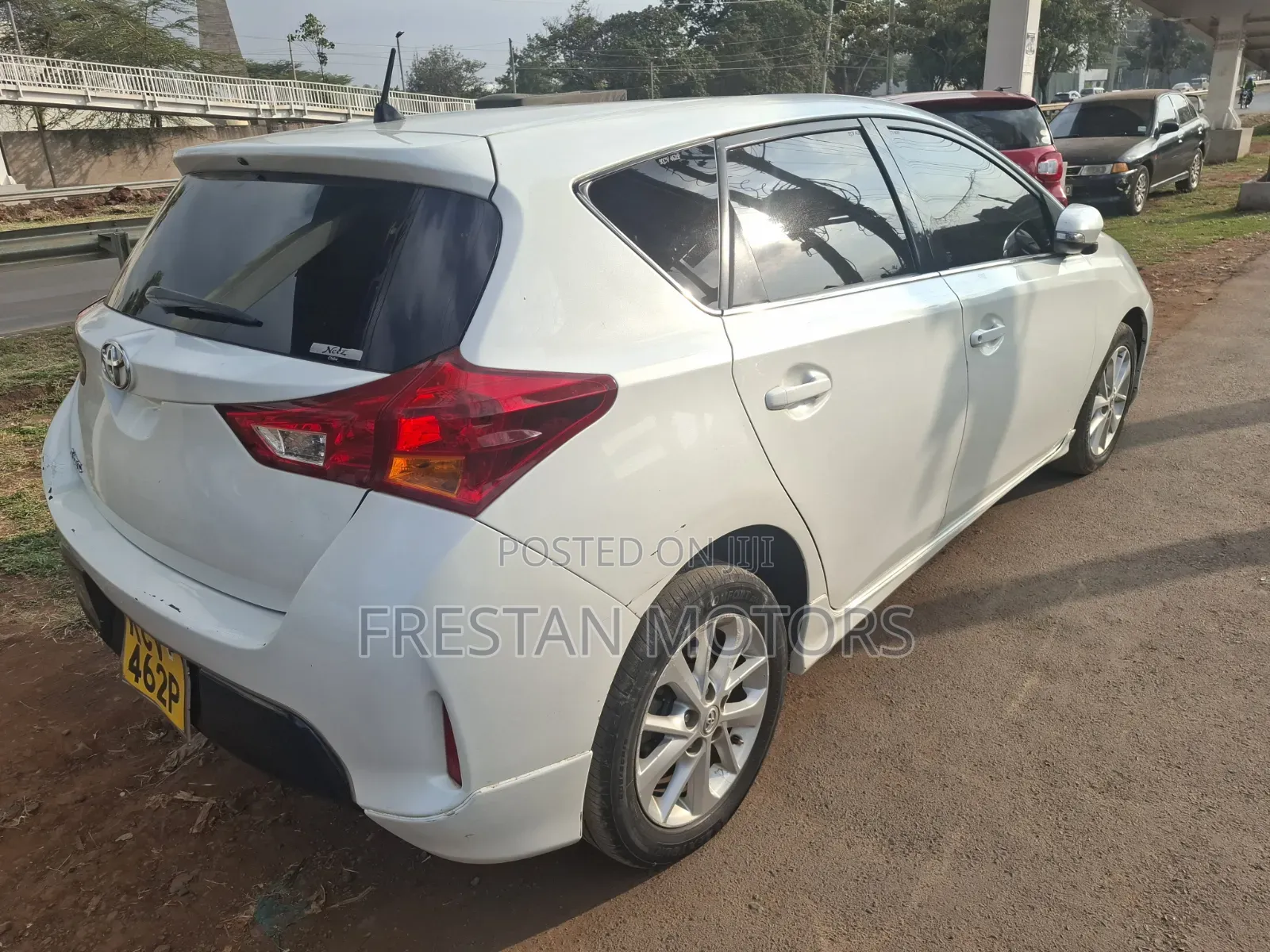 Toyota Auris 2012 Pearl