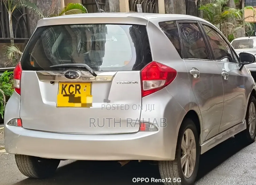 Subaru Trezia 2011 Silver
