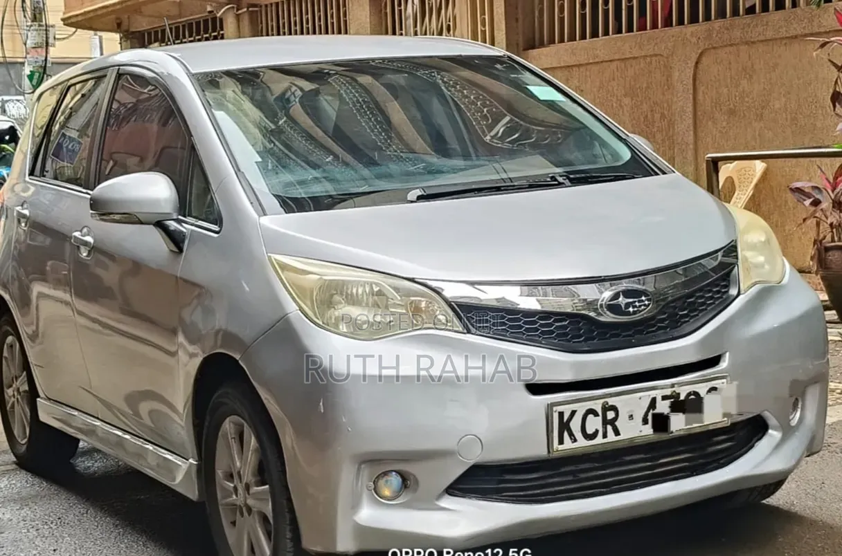 Subaru Trezia 2011 Silver