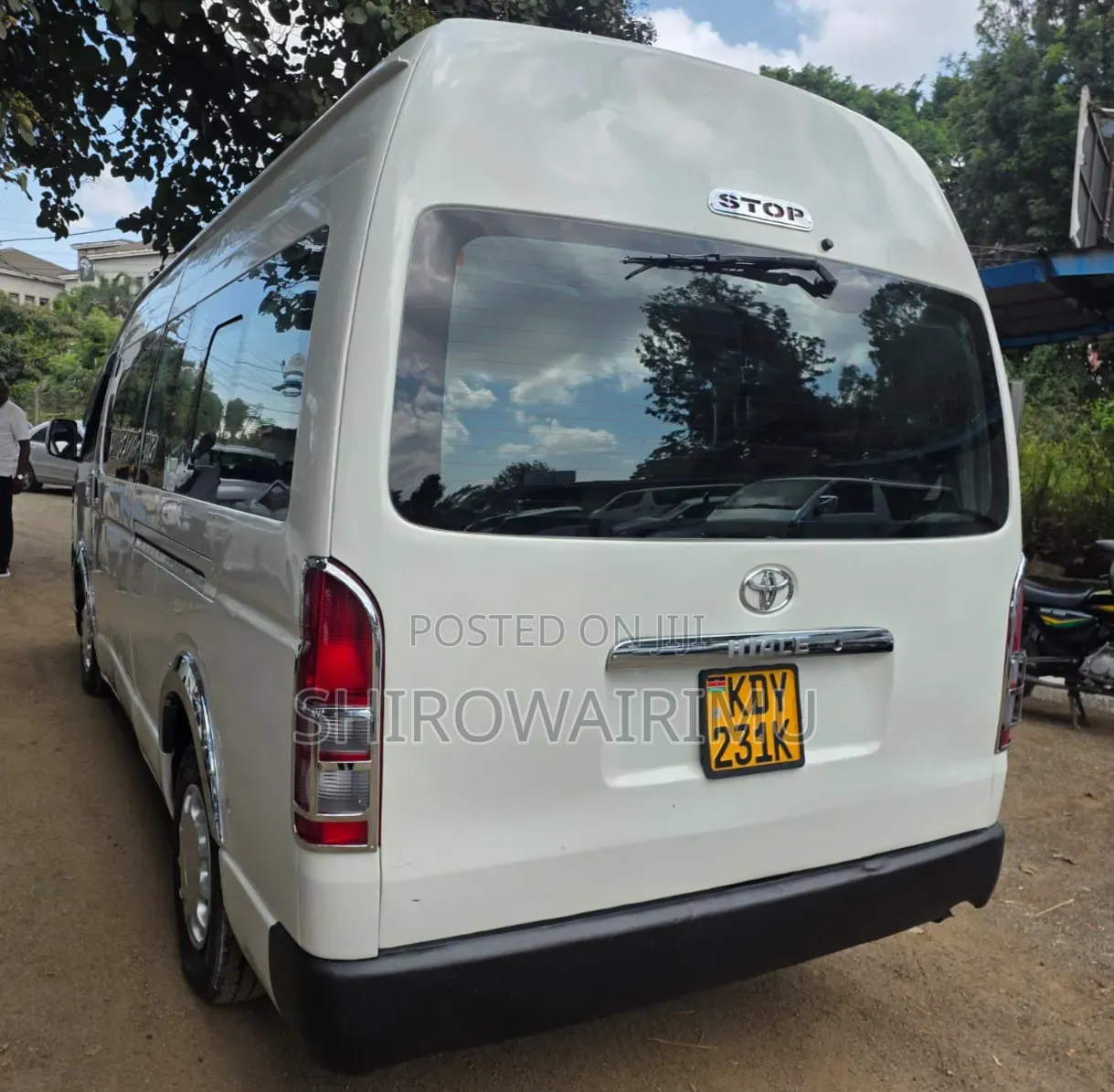 Toyota HiAce 2019 White