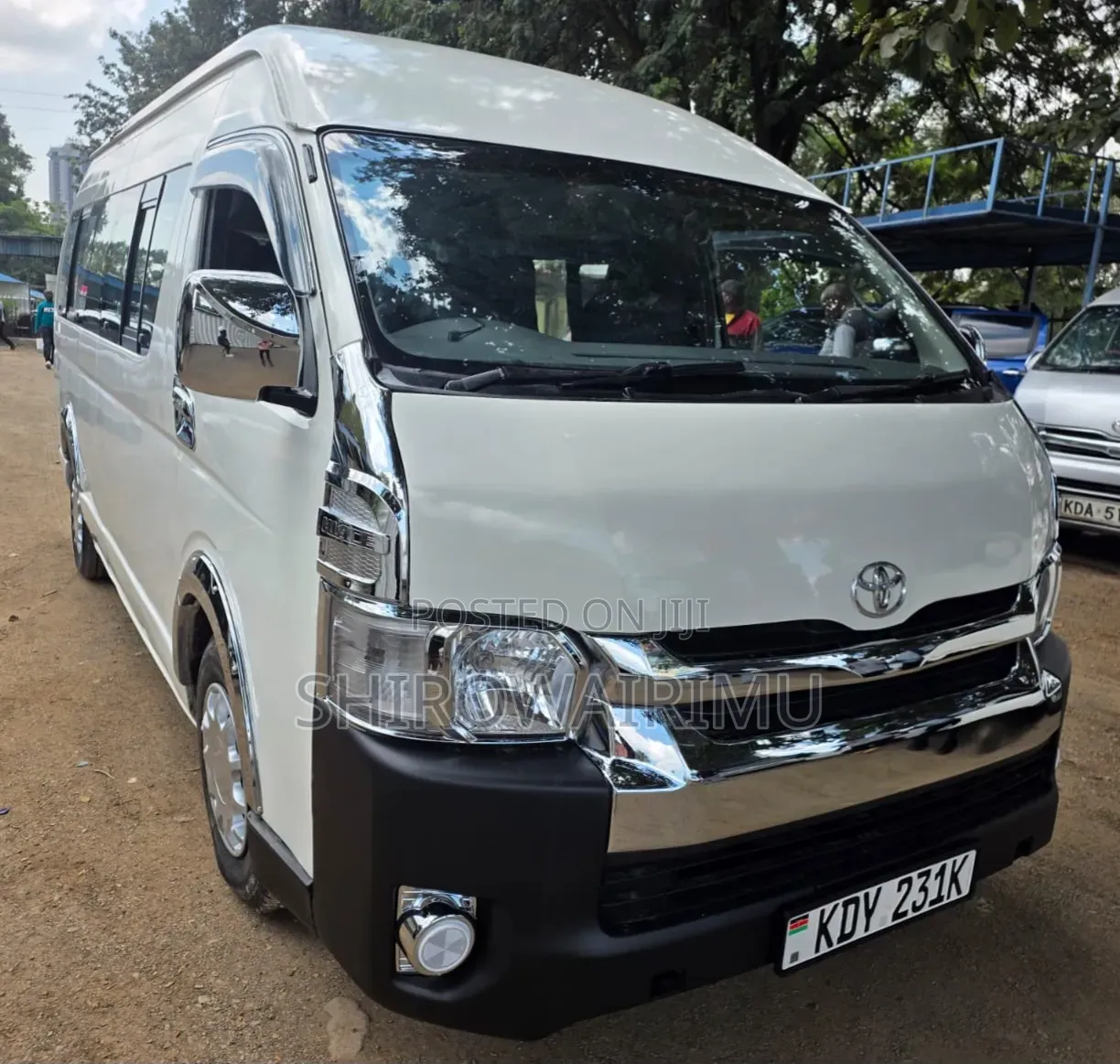 Toyota HiAce 2019 White