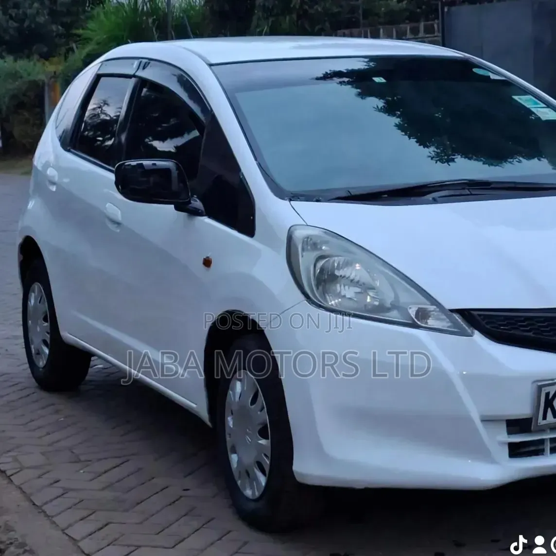 Honda Fit 2012 White