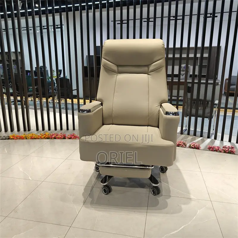 Office Chair : Executive Upholstered Ergonomic Office Chair