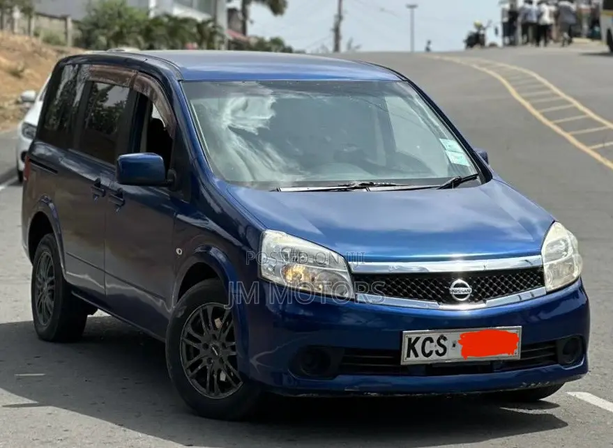 Nissan Lafesta 2011 Blue