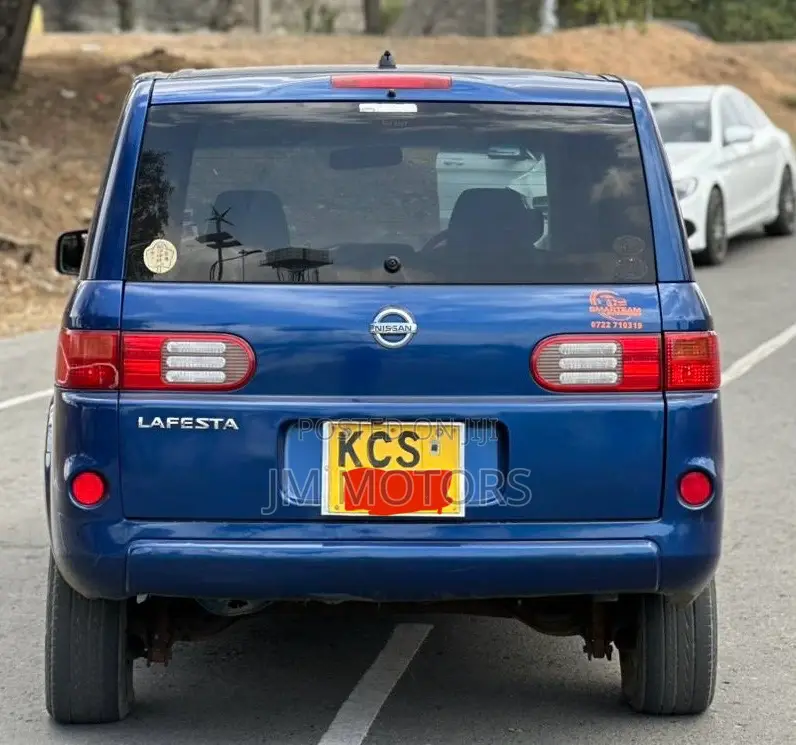 Nissan Lafesta 2011 Blue