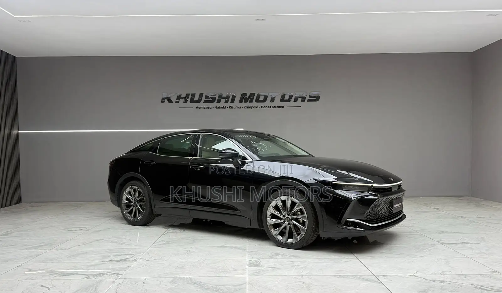 Toyota Crown 2023 Black