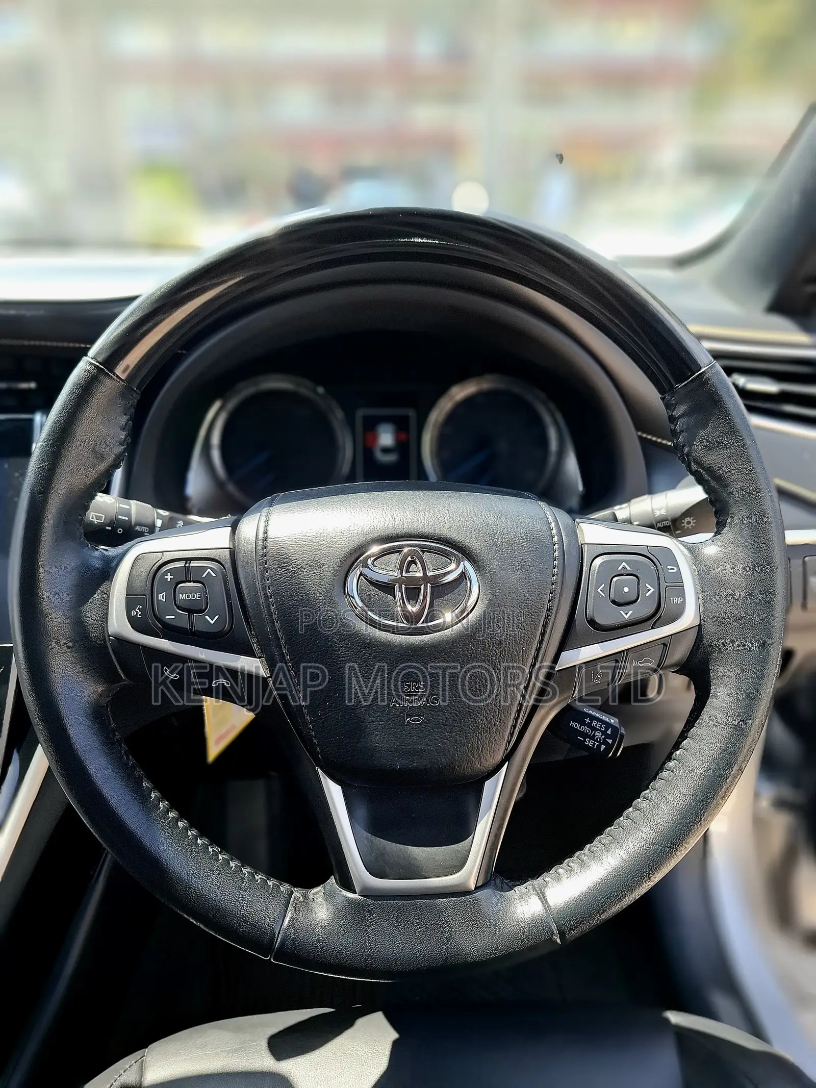 Toyota Harrier 2.5 Hybrid 4WD 2019 Silver
