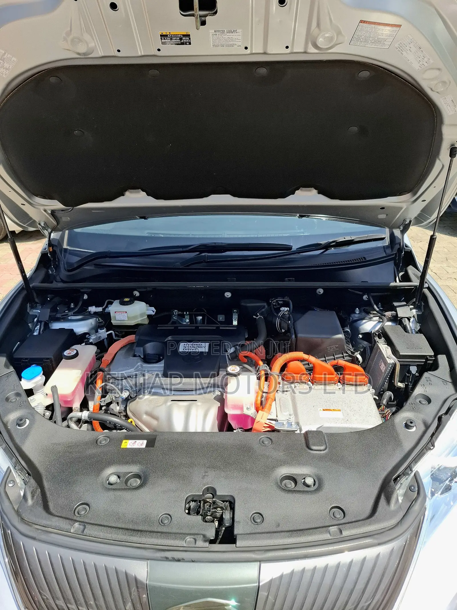 Toyota Harrier 2.5 Hybrid 4WD 2019 Silver